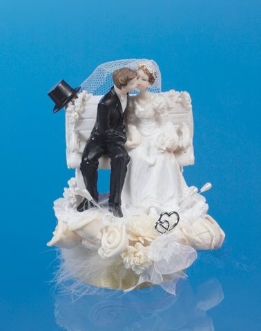 Svatební figurky ženich a nevěsta - krémová